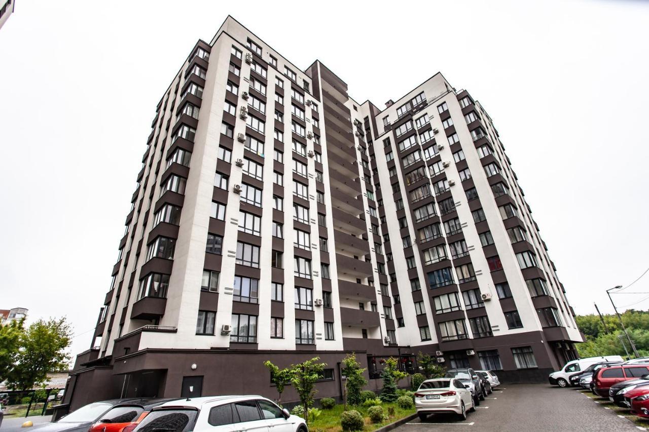 Vip Apartments Lviv Exterior photo